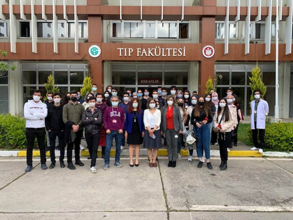 Tıp Fakültesi 1. Sınıf Öğrencilerine Oryantasyon Eğitimi Verildi