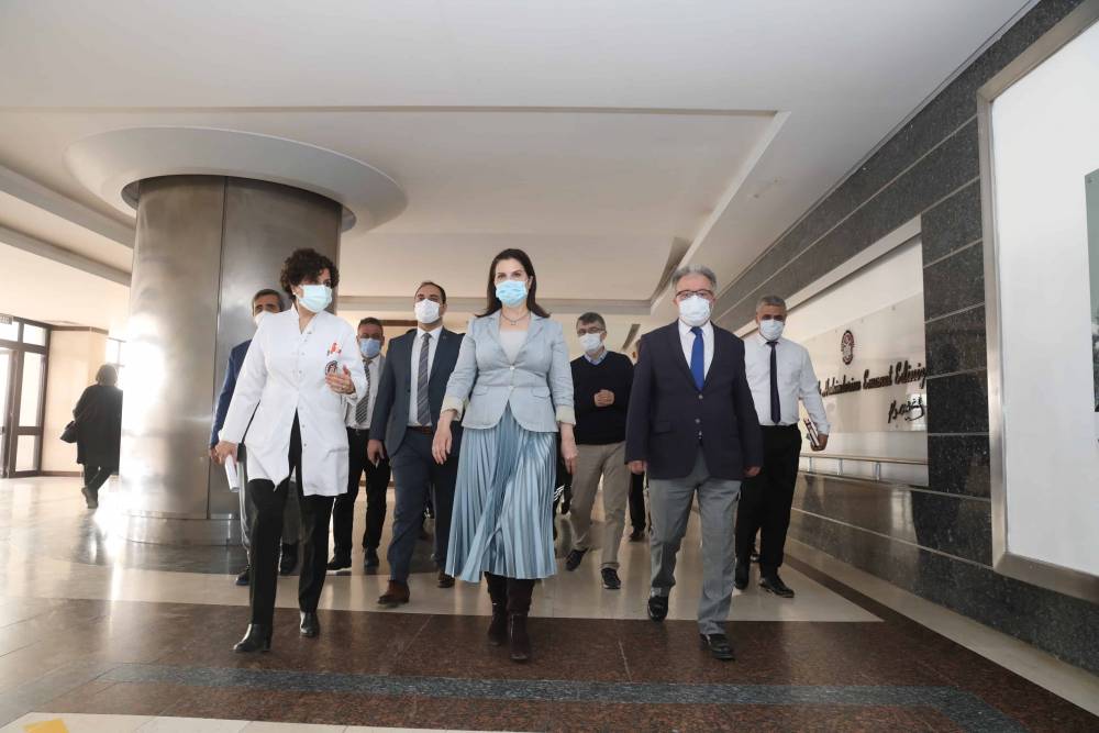 Prof. Dr. Tuncel, Gastroenteroloji Bilim Dalı Endoskopi Ünitesini Ziyaret Etti 