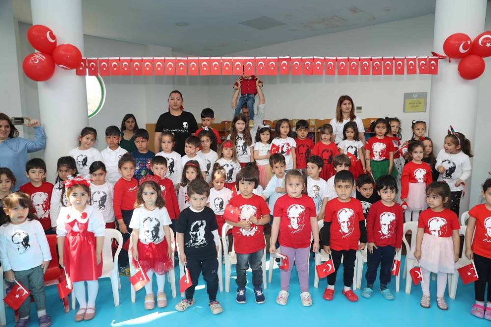 Çukurova Üniversitesinde 23 Nisan Coşkusu