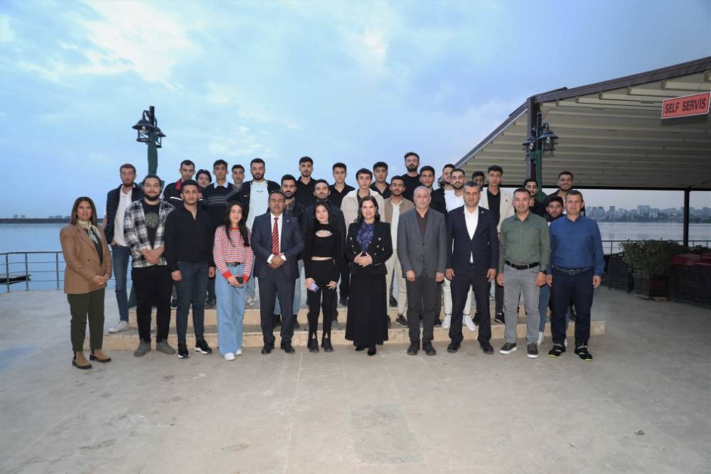 Rektör Prof. Dr. Tuncel, Depremde Gönüllü Olarak Arama Kurtarma Çalışmalarına Katılan Öğrenci ve Öğretim Elemanlarına Teşekkür Etti