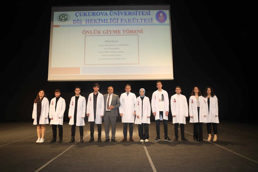 Geleceğin Diş Hekimleri İçin Beyaz Önlük Giyme Töreni Düzenlendi