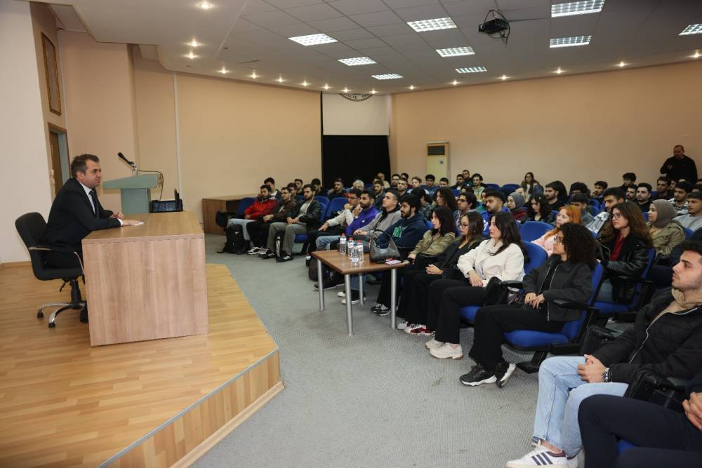 Rektör Beriş Öğrencilerle Buluşmaya Devam Ediyor