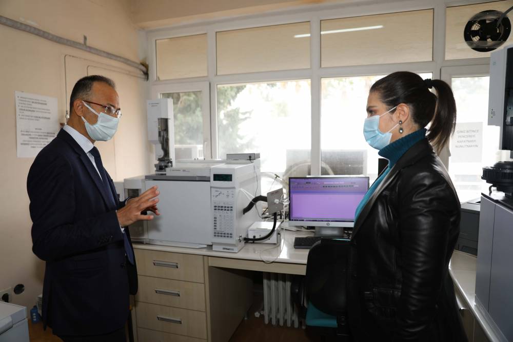 Rektör Prof. Dr. Tuncel Gıda Mühendisliği Bölümü’nü Ziyaret Etti