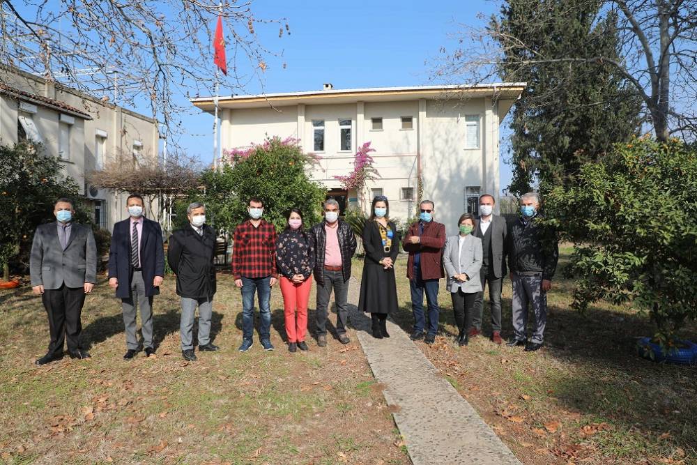 Rektör Prof. Dr. Tuncel Subtropik Meyveler Araştırma ve Uygulama Merkezi’ni Ziyaret Etti