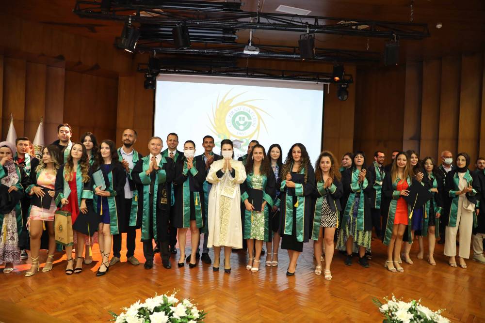 Çukurova Üniversitesi Ziraat Fakültesi Mezunlarını Uğurladı