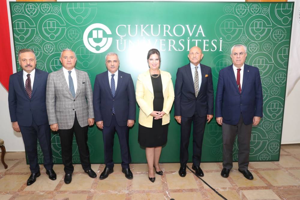Çukurova Üniversite Sanayi İşbirliği Vakfı’ndan İlk 3 Bine Rekor Burs 