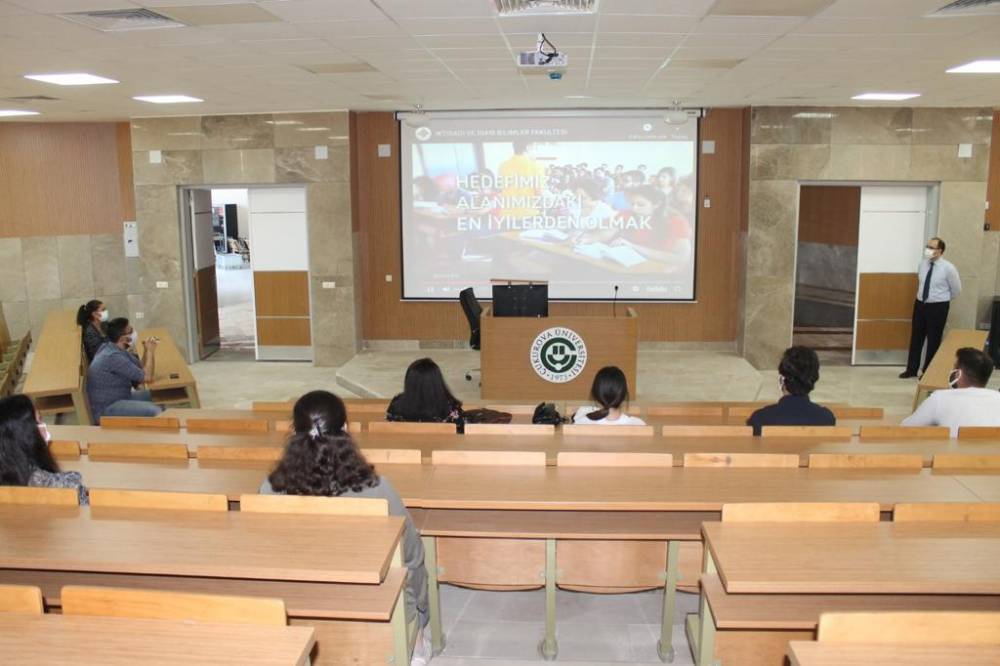 Çukurova Üniversitesi 1. Sınıf Öğrencileri İçin Oryantasyon Programı Düzenlendi
