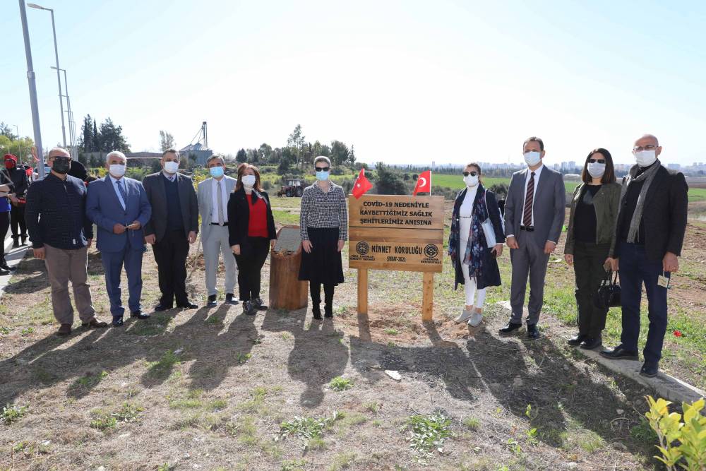 Koronavirüsten Yaşamını Yitiren 380 Sağlık Çalışanının İsimleri Adana'da Yaşatılacak