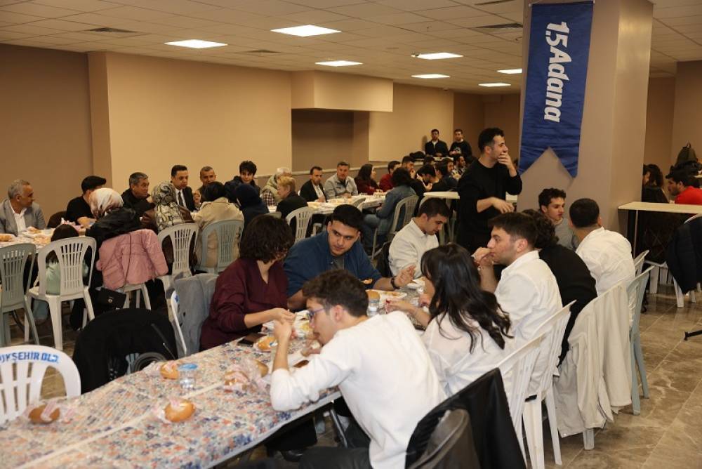 1.5 Adana Teknoloji Takımları Geleneksel İftar Sofrasında Buluştu