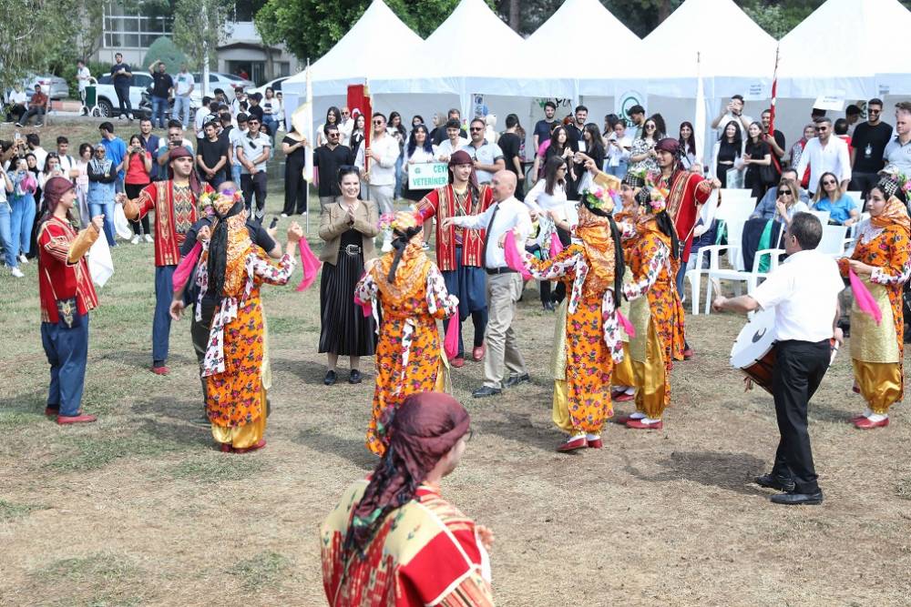 Çukurova Üniversitesi 29. Bahar Şenliği Büyük Coşkuyla Yapıldı