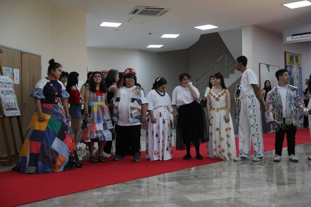 Çukurova Üniversitesinde Engelliler Haftasına Özel “Sınırları Kaldıran” Sanat Buluşması