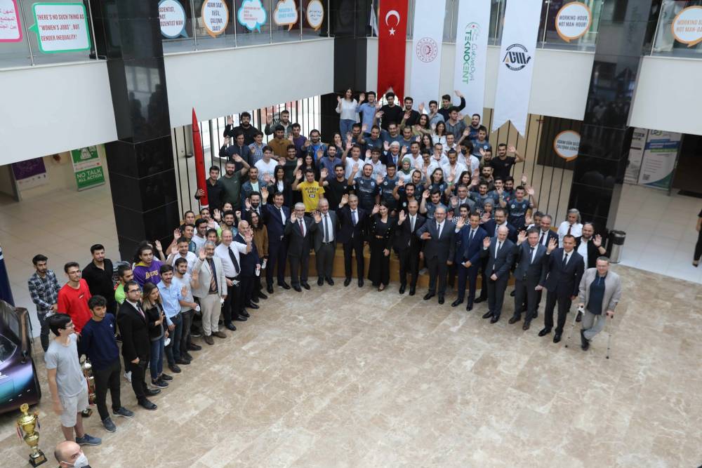 Savunma Sanayi Başkanı Prof. Dr. İsmail Demir Çukurova Üniversitesinde Öğrencilerle Buluştu