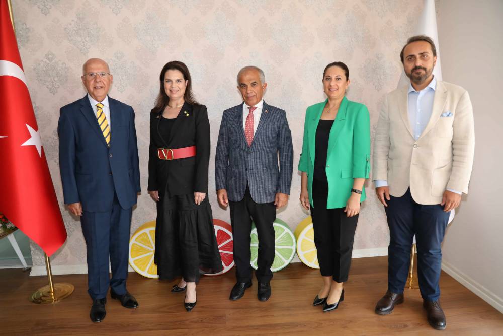 Rektör Prof. Dr. Tuncel Ulusal Turunçgil Konseyi Başkanı Kemal Kaçmaz’ı Ziyaret Etti  